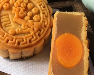 Cantonese-style Moon Cakes (milk Flavor) recipe