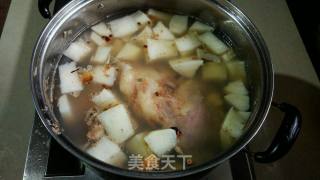 Warm Delicacy Pork Head and Radish Soup (with Dipping Sauce) recipe