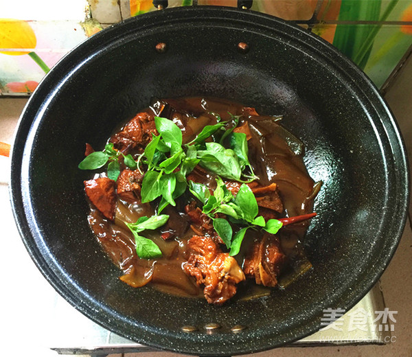 Braised Pork Ribs with Sweet Potato Flour recipe