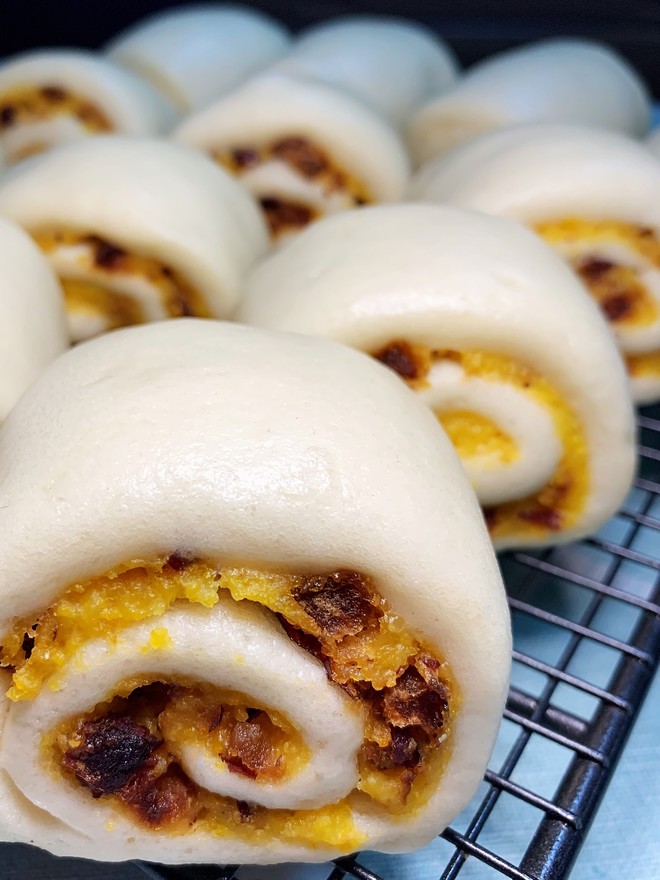 Date-flavored Corn Steamed Buns ~~ Eat Some Whole Grains Series recipe
