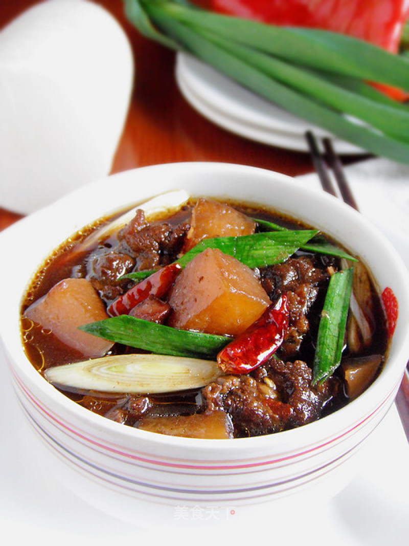 A Nutritious Appetizer in Winter-beef Stew with Radish recipe