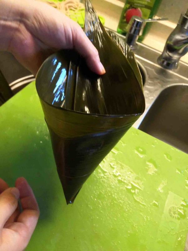 Traditional Northern Glutinous Rice and Red Dates Zongzi recipe