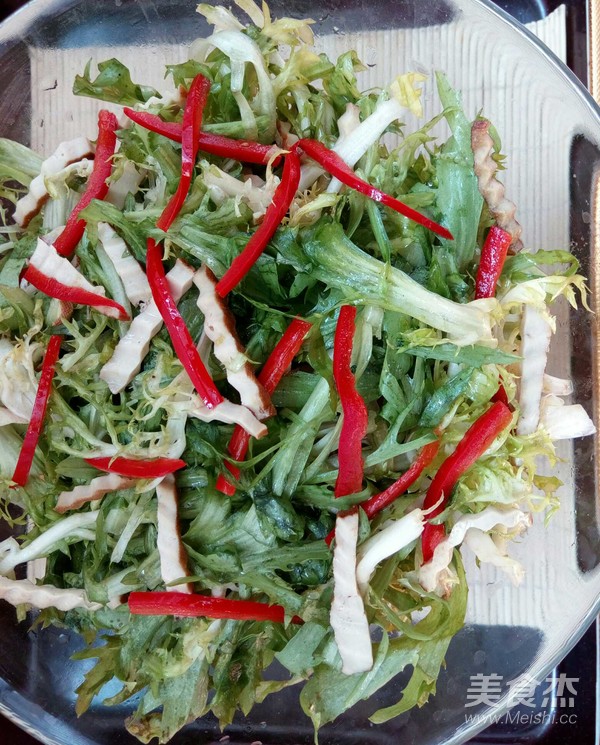 Red Pepper Dried Bean Curd Mixed with Bitter Chrysanthemum recipe