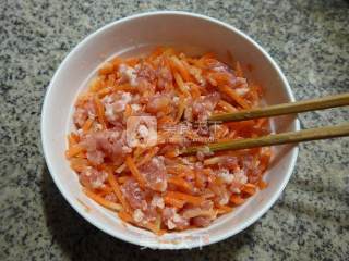 Steamed Minced Pork with Egg and Carrot recipe