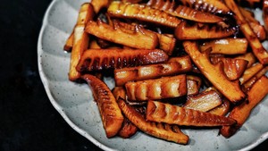 Spring Limited: Braised Spring Bamboo Shoots in Oil recipe