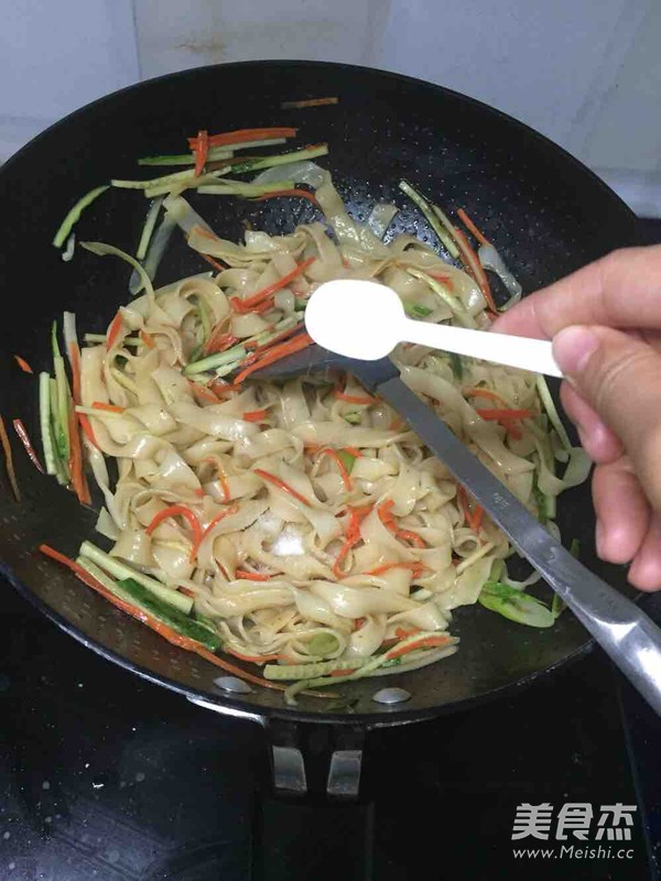 Fried Noodles with Vegetables recipe