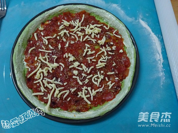 Zucchini Bacon Pizza with Pureed Spinach recipe