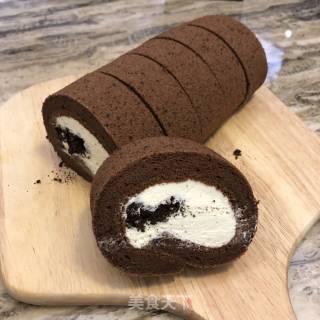 Oreo Chocolate Cream Cake Roll recipe