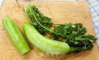 Boneless Chicken Feet Mixed with Cucumber recipe