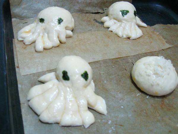 Octopus Bread recipe