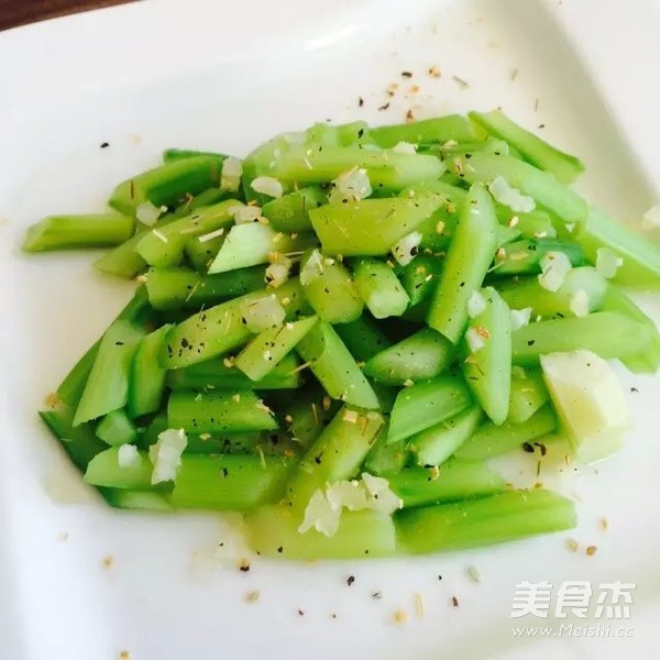 Green Bamboo Shoots with White Sauce recipe