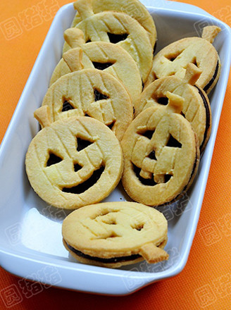 Pumpkin Funny Face Sandwich Biscuits recipe