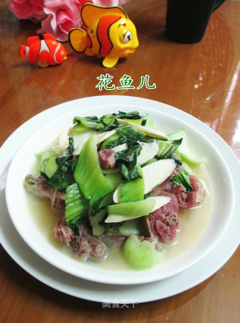 Boiled Cured Duck Legs with Rice White and Green Vegetables recipe