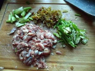 Stir-fried Sour and Spicy Donkey Meat----daxi Big Beef Seasoning Edition recipe