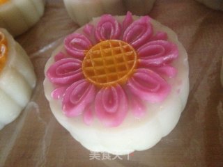 Hollow Two-color Moon Cake recipe