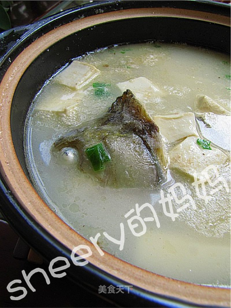 Fish Head and Fish Tail Tofu Soup recipe