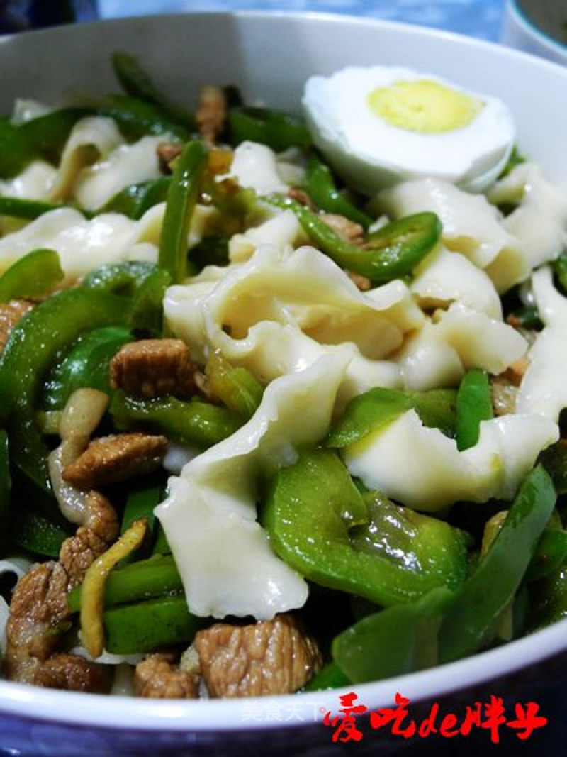 Green Pepper Shredded Pork Noodles recipe