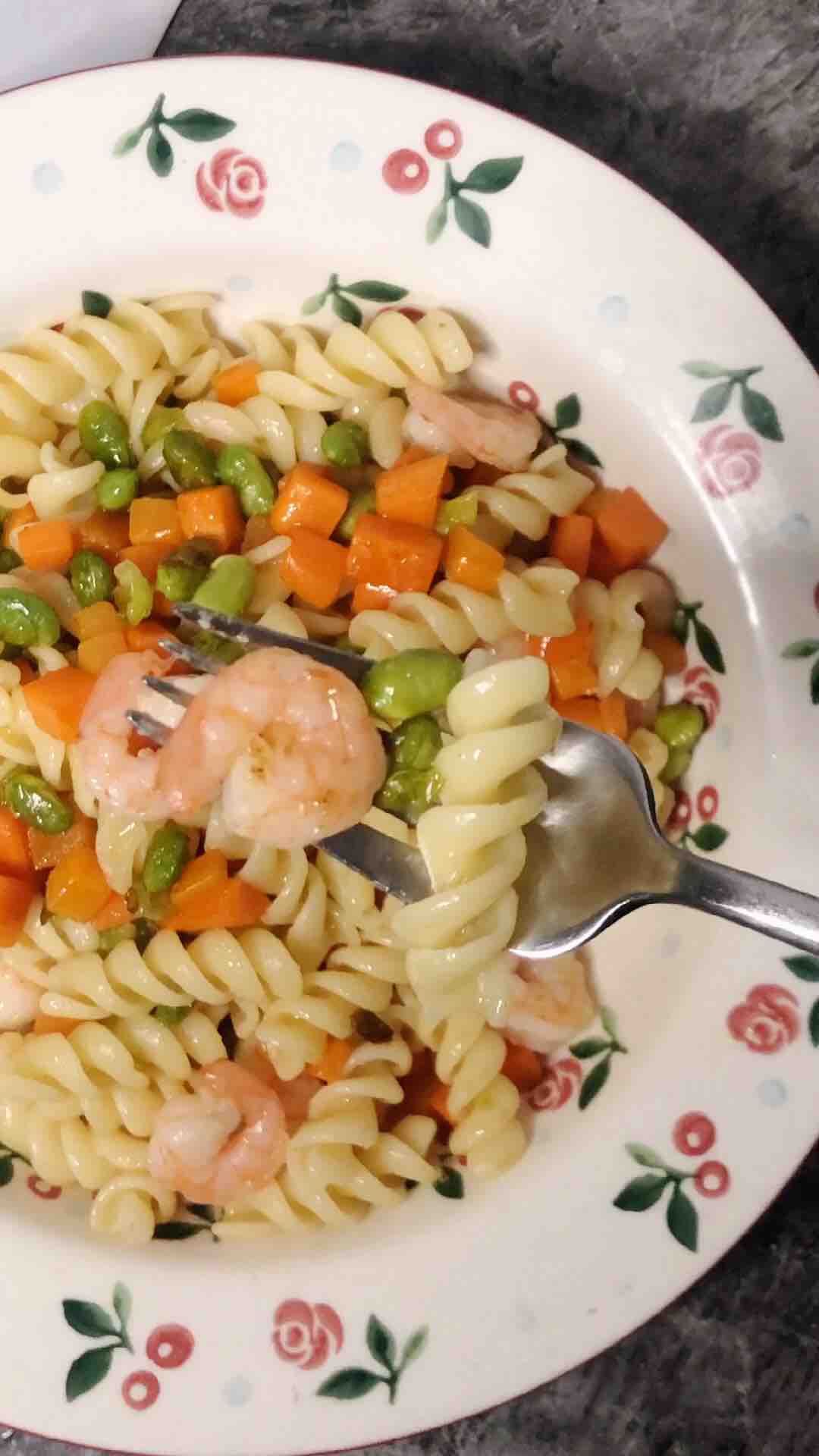 Pasta with Shrimp and Green Beans recipe