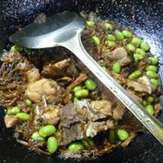 Braised Pork Ribs with Bamboo Shoots, Dried Vegetables and Edamame recipe