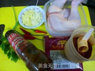 It is Purely to Join in The Excitement of Christmas @@鹹辣椒烤鸡腿 recipe