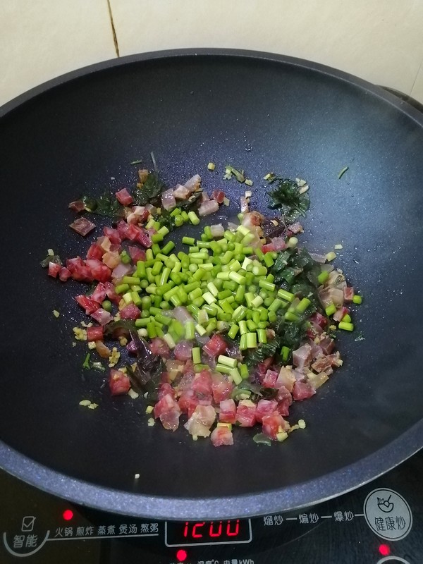 Rich Breakfast~~ Fried Rice with Cured Meat recipe