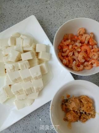 Crab Roe Tofu Soup recipe