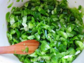 Diced Pork Buns with Purple Rice and Green Pepper recipe