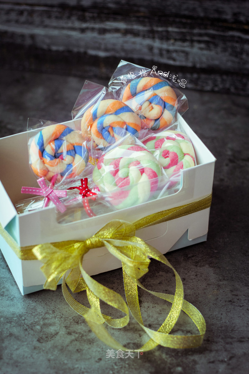 【lollipop Cookies】a Favorite of Friends recipe