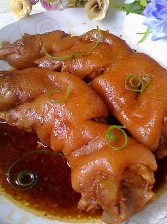 Braised Pork Trotters with Sauce recipe