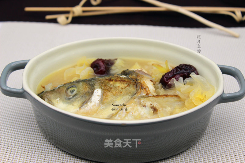 Tremella Fish Soup recipe