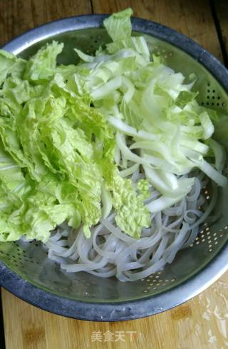 Spicy Stir-fried Cabbage with Sweet Potato Vermicelli recipe