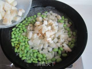 Chopped Pepper and Edamame with Lotus Root recipe