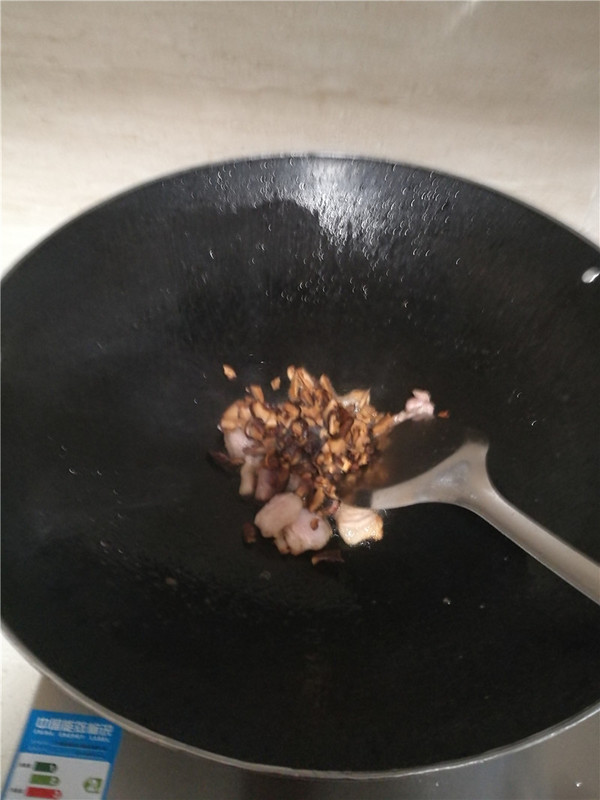 Fried Rice with Mushroom and Shrimp Skin (baby Version) recipe
