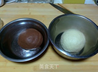 【honey Beans and Cocoa Two-color Toast】——manually Shaping Bread Machine Version recipe