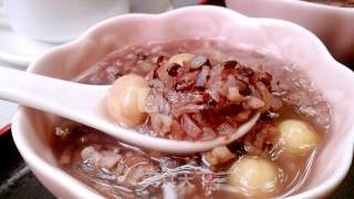 Black Rice and Lotus Seed Porridge recipe