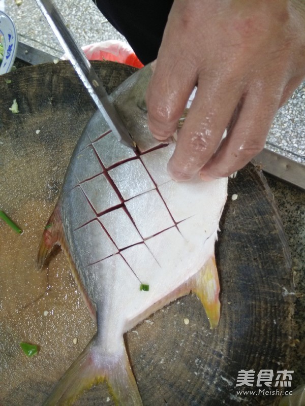 Steamed White Pomfret recipe