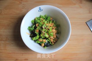 A Braised Side Dish Suitable for People with Three Highs: "kelp Mixed with Soybeans" recipe