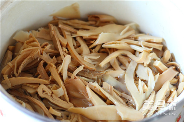 Braised Pork with Bamboo Shoots recipe