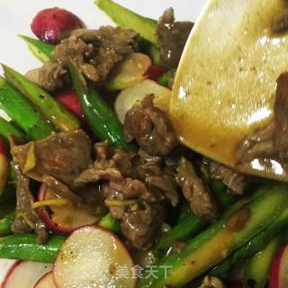 Stir-fried Beef with Asparagus recipe