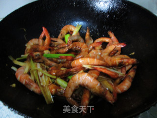 Braised Rice Cake with Shrimp in Oil recipe