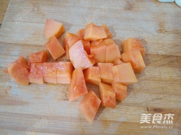 Papaya Snow Ear Soup recipe