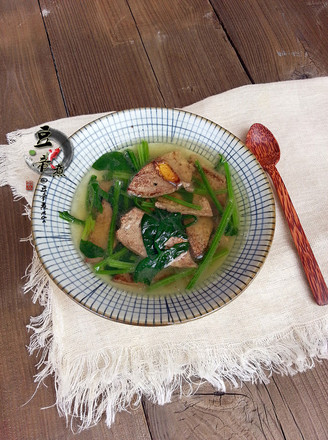 Spinach and Pig Liver Soup for Enriching Blood and Qi recipe