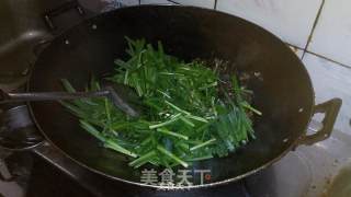 Delicious Private Kitchen-eel Shreds with Chives recipe