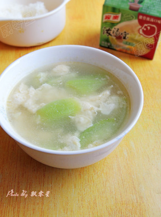Egg Spicy Loofah Soup recipe