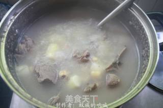 Fresh Lotus and Yam Pork Bone Soup recipe