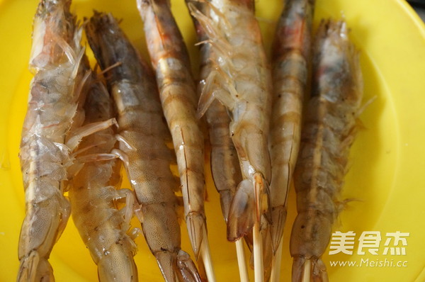 Grilled Shrimp with Black Pepper recipe