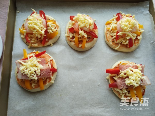 Mini Pizza ~ Breadmaker Version recipe