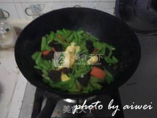 Scrambled Eggs with Spinach Sticks recipe