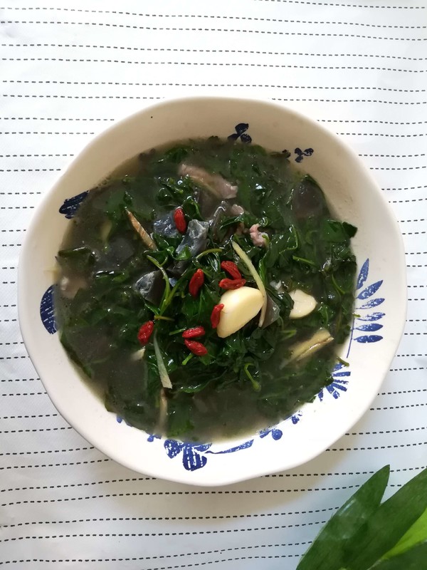 Chinese Wolfberry Leaves in Soup recipe