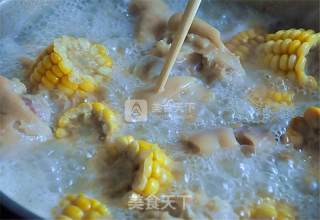 Corn Stewed Trotters recipe